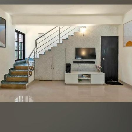 Paradiso 2Bhk Vagator Luaran gambar